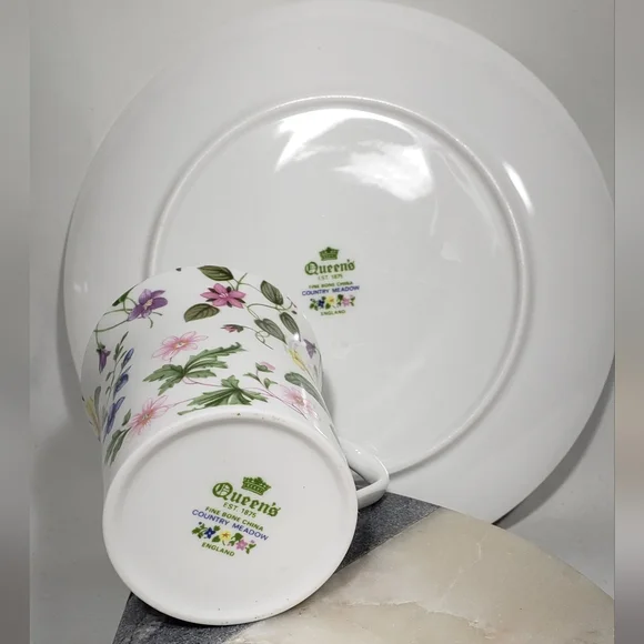 Queens snack plate & mug set, bone china. Made in England, EUC! - Picture 11 of 12